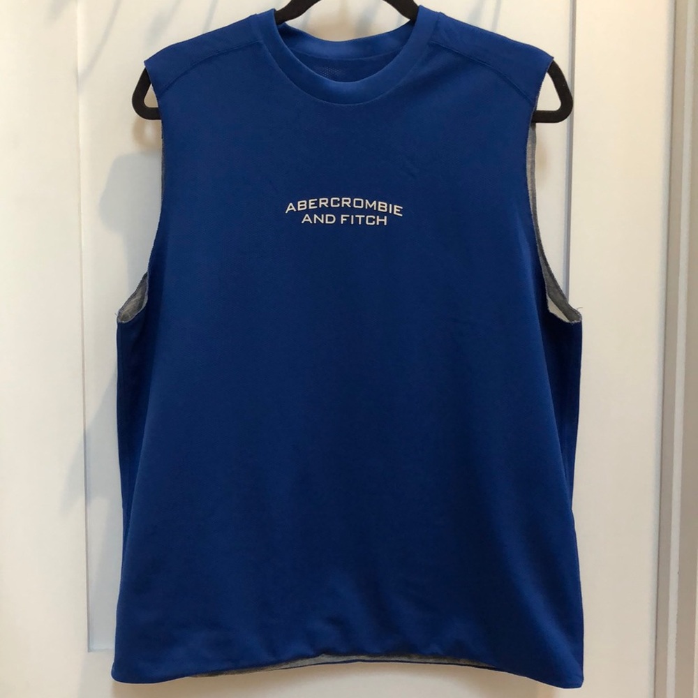 Men’s or Women’s Abercrombie workout jersey